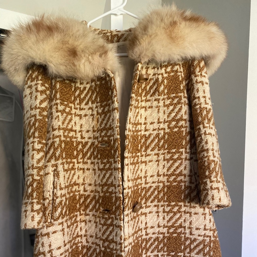 Vintage Coat with fur collar, 3/4 sleeves
